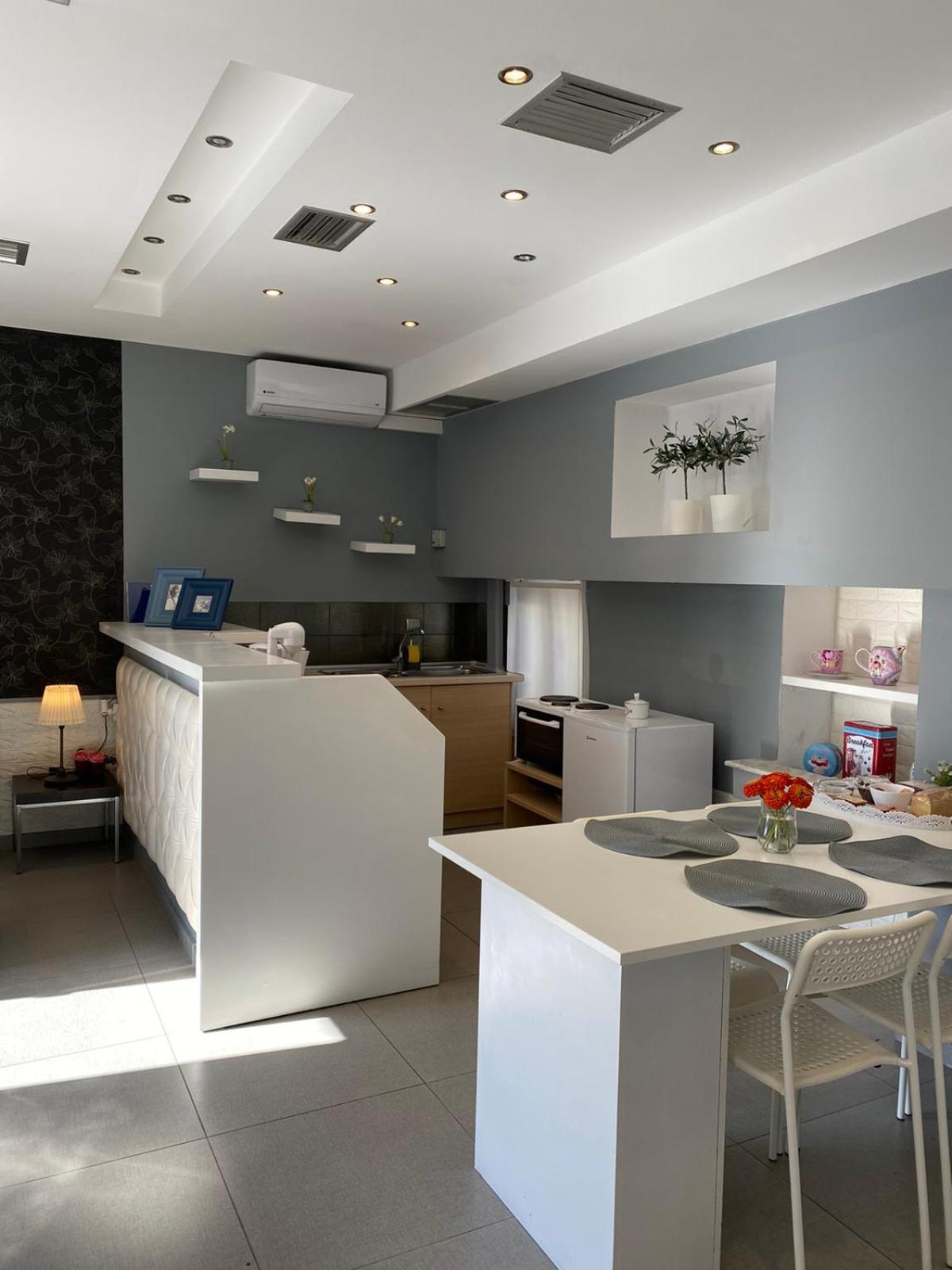 Corinth Apollonio Upper View Suites المظهر الخارجي الصورة